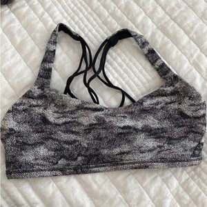Lululemon Free  to be Zen Bra